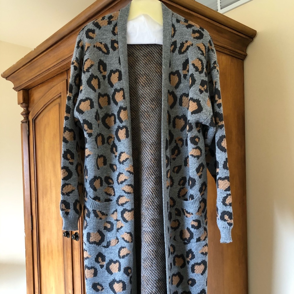 Beautiful animal print duster sweater!